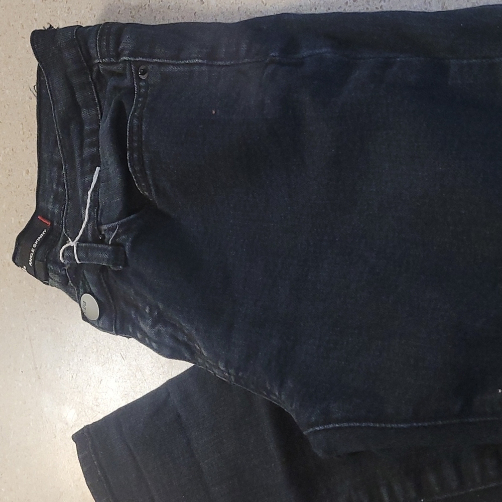 BDG Ankle Skinny Jeans